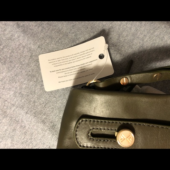 BNWT SKAGEN Olive Green Crossbody Bag 🎁 - Picture 9 of 10